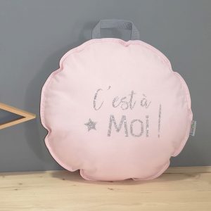 Coussin rond rose personnalisé décoration et balade pour bébé et enfant cadeau naissance