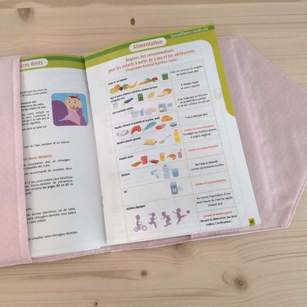 Protège carnet de santé floral rose pour fille accessoire et cadeau de naissance pochette