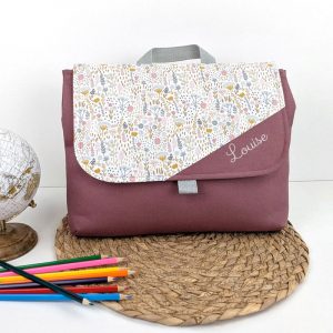 Cartable maternelle personnalisé et sac à dos personnalisé pour fille en 24x32 cm et scratch effet lin lilas et floral accessoire et sac d'écolier original et personnalisable
