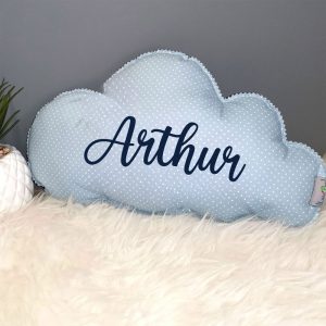 Coussin nuage avec prénom motif pois bleu clair et personnalisé avec prénom
