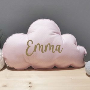 Coussin nuage avec prénom motif pois rose clair et personnalisé avec prénom