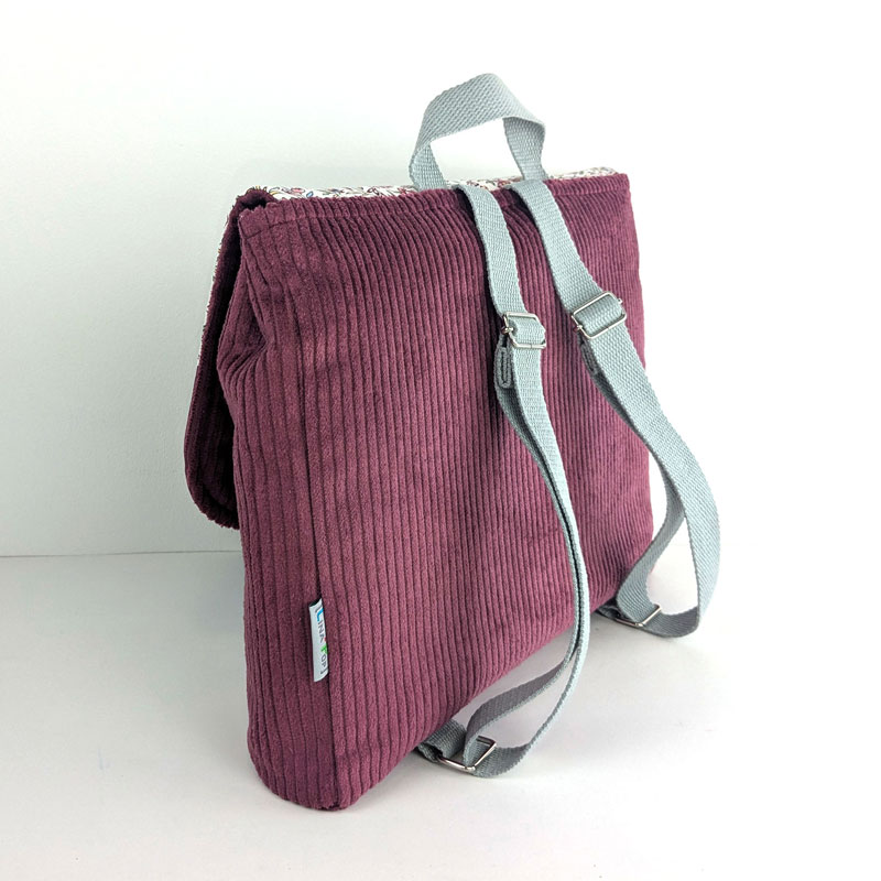 Cartable maternelle personnalisé base rose grenat avec sangle grise un accessoire sac d'écolier et trousse